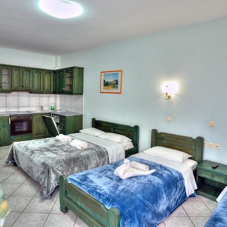Hotel Zeus Karystos  Esterno foto