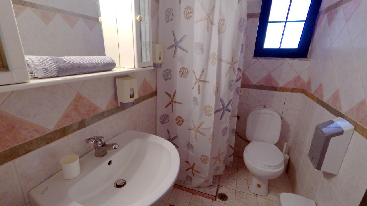 Hotel Zeus Karystos  Esterno foto