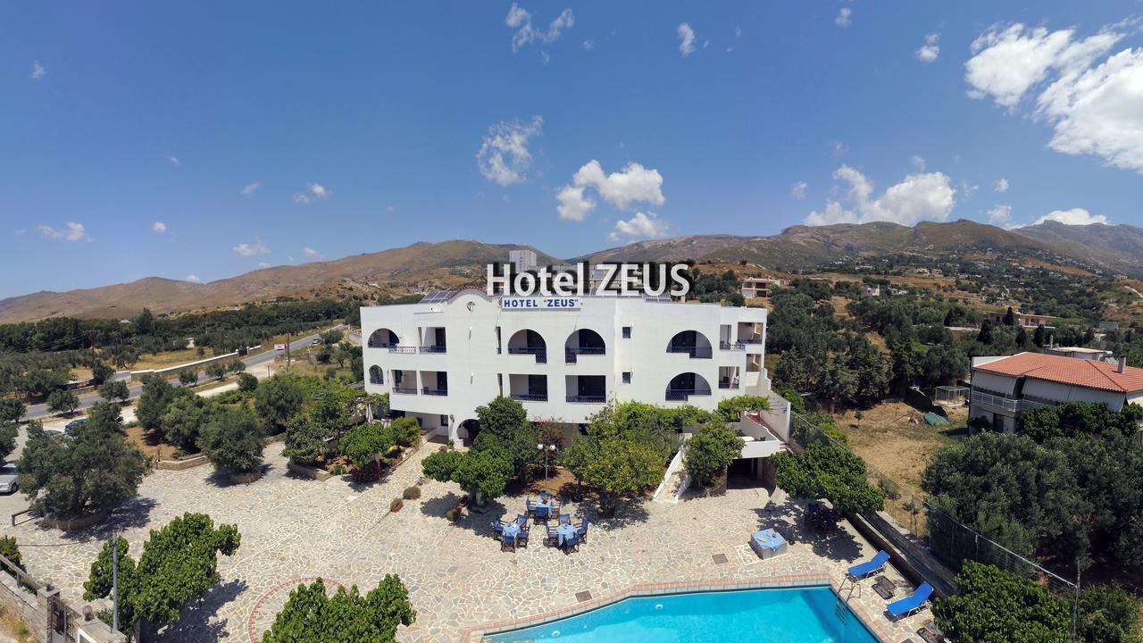 Hotel Zeus Karystos  Esterno foto